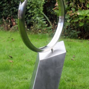 RVS Modern Gedenkteken van twee ringen voor partner van gepolijst RVS