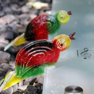 Details glazen vogeltjes - kunstzinnige glazen grafzerk voor partner