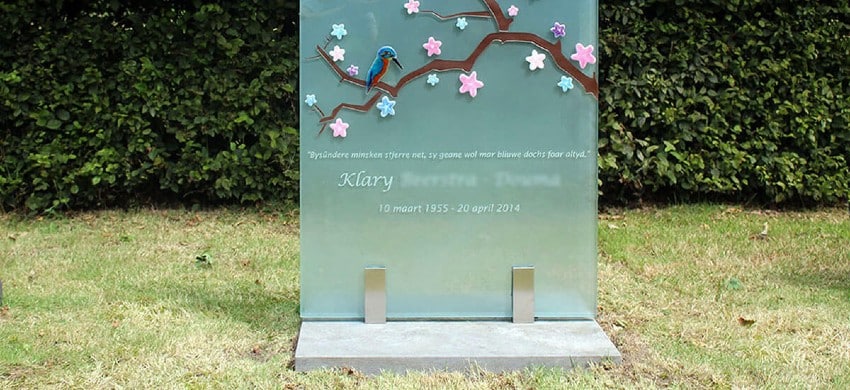 Gedenksteen laten ontwerpen