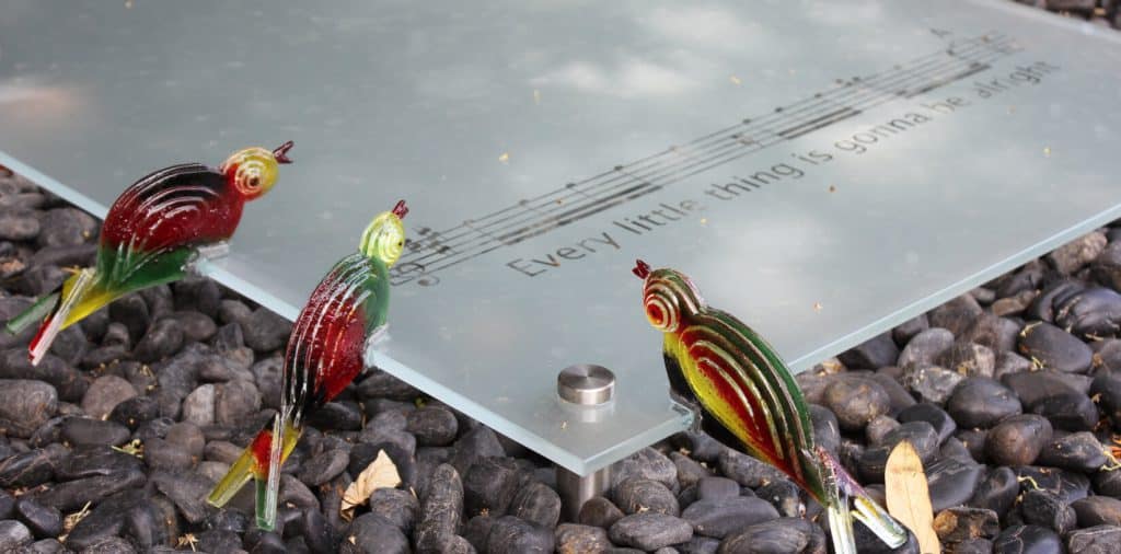 3 rasta vogeltjes en de muzieknoten - bob marley