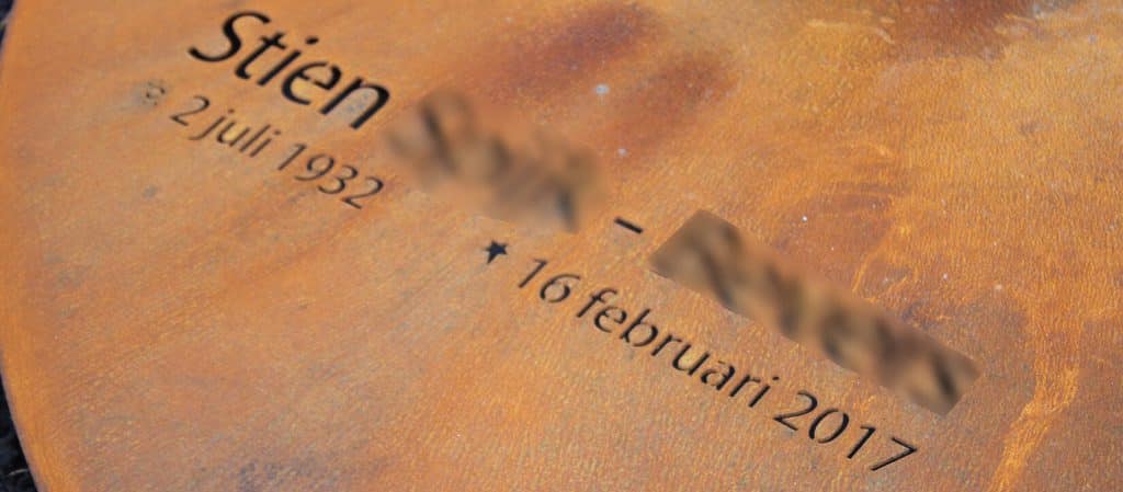 corten staal geroest staal grafmonument