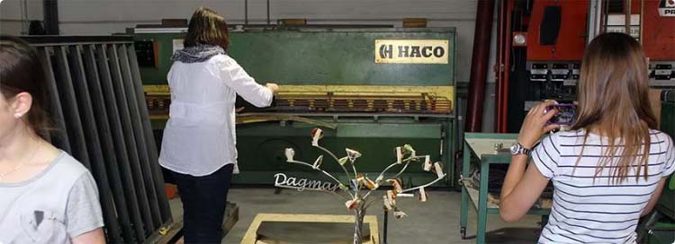 Werk in uitvoering kindergraf monument