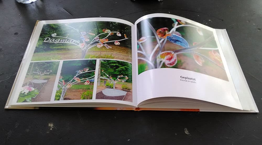 Boekje kindermonument met hartjes