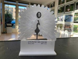 papieren ontwerp islamitische grafsteen met Pauw